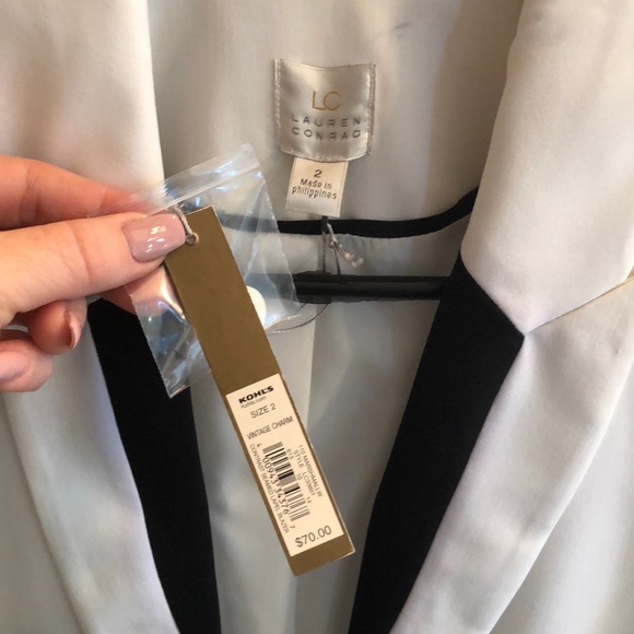 Blazer - Picture 2 of 2